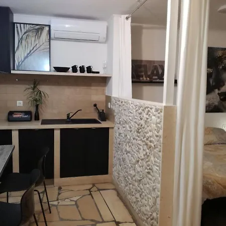 Relax Tiny Villas 40 Meters Of The Beach Zrnovo Exterior foto
