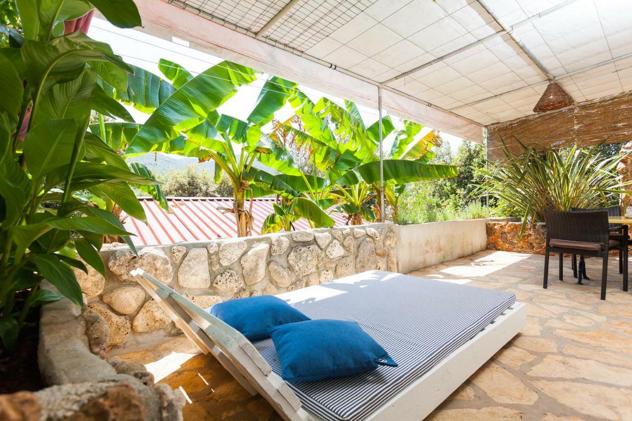 Relax Tiny 40 Meters Of The Holiday home Zrnovo